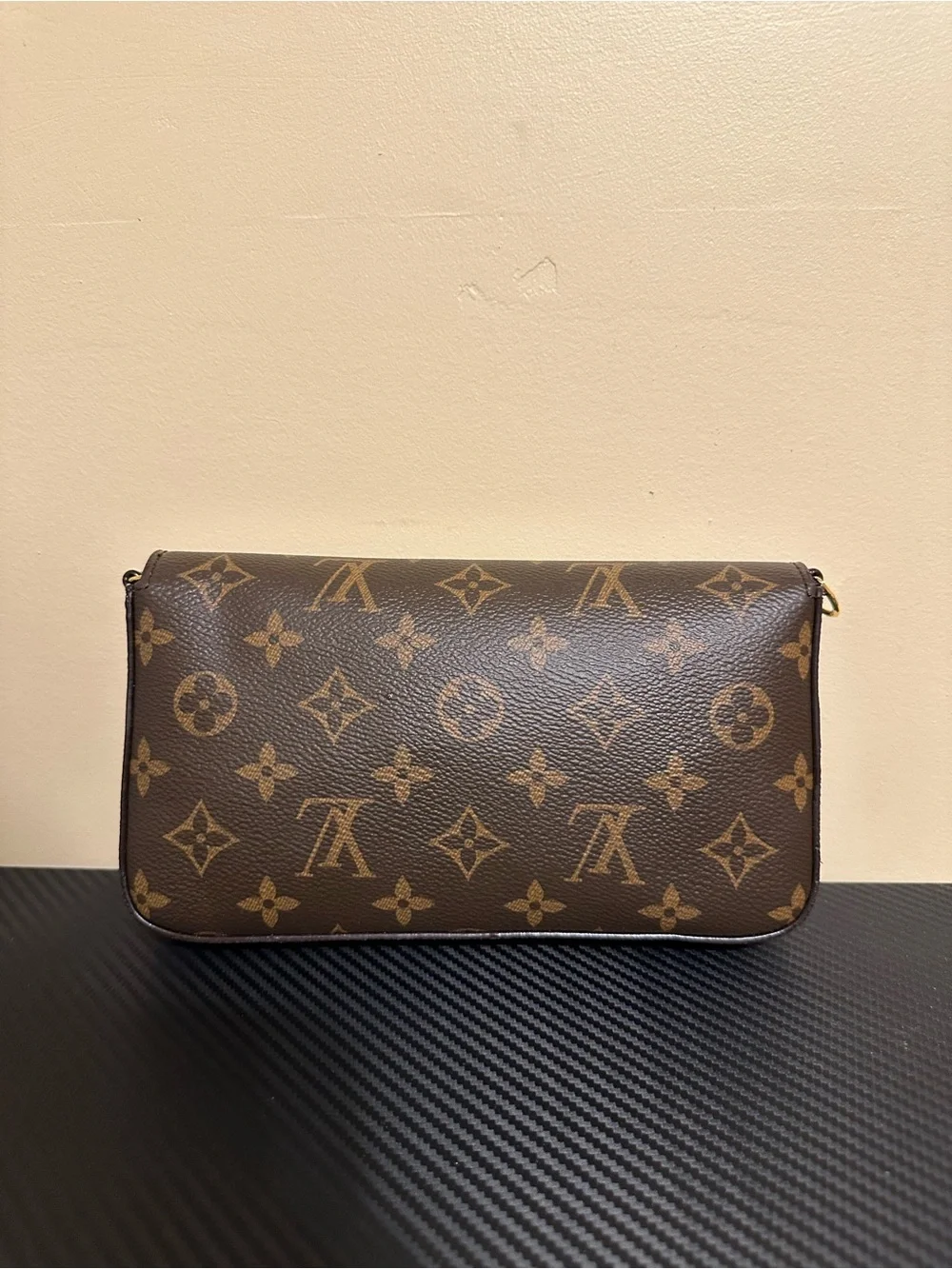 Brown clutch